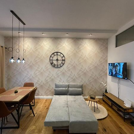 Ferienwohnung Schulerhaus 스테튼암카튼마크트 외부 사진